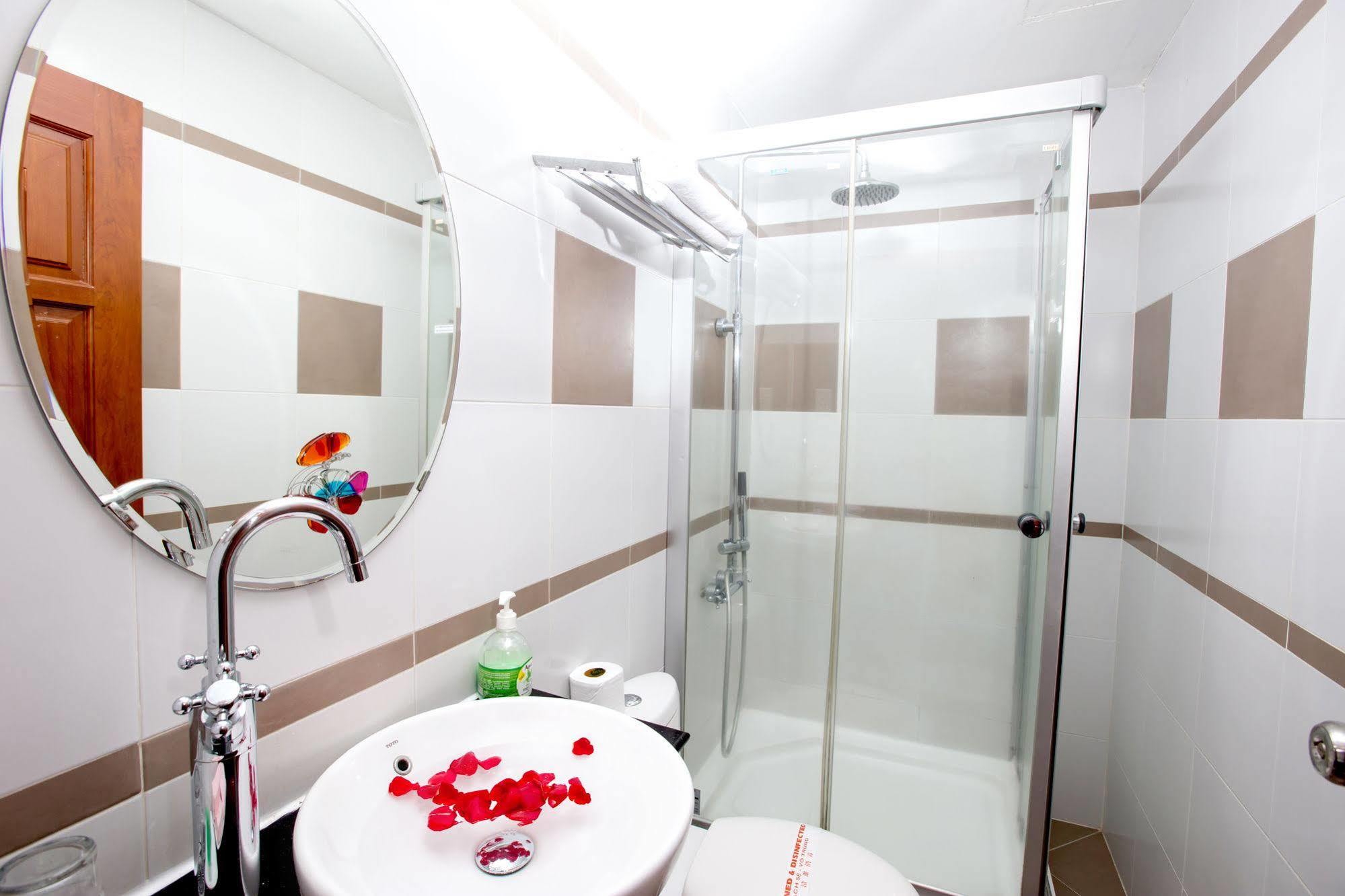 Rosa Centre Hotel Ho Chi Minh City Exterior photo